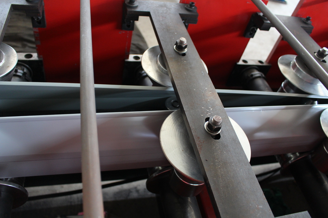 3phases Rain Water Downspout Roll Forming Machine Suitable Materials Thickness 0.4-0.8mm