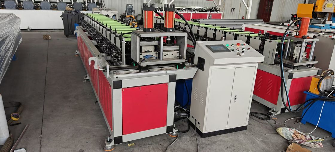 2025 New Design Metal Picket Fence Roll Forming Machine Fence Lines America Style