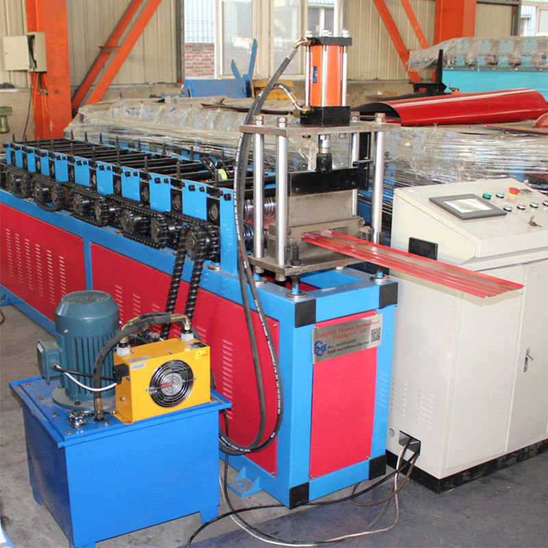 PPGI Steel Picket Garden Fence Roll Forming Machine For Europe Market
