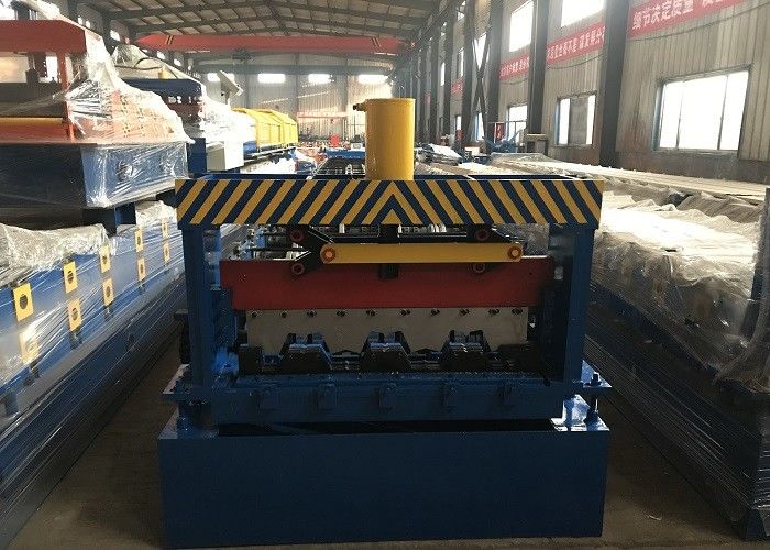 Light Weight Deck Floor Roll Forming Machine 50/230 MM High Efficiency
