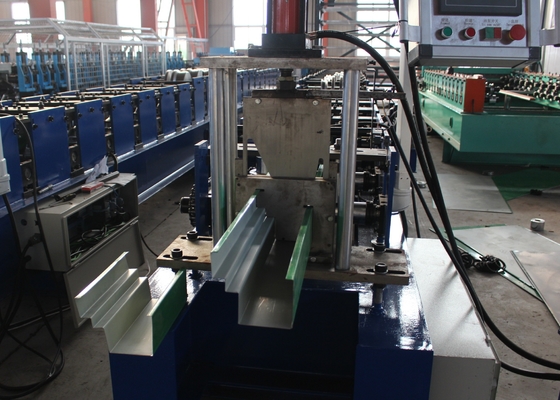 Hydraulic Cut Down Pipe Roll Forming Machine 18-Station Roller Stations 4KW Motor Power