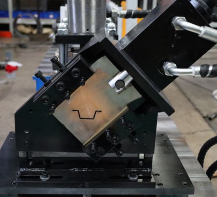 Omega Profile Light Keel Steel Framing Top Hat Channel Roll Forming Machine