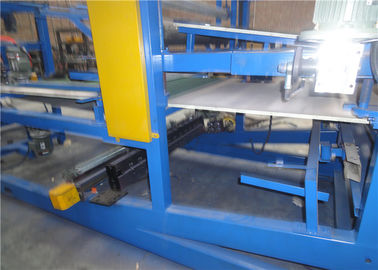 Heavy Duty Sandwich Panel Production Machinery Energy Saving 32 KW  380V 50Hz
